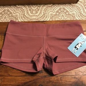 NWT Fleo Mauve Original size medium